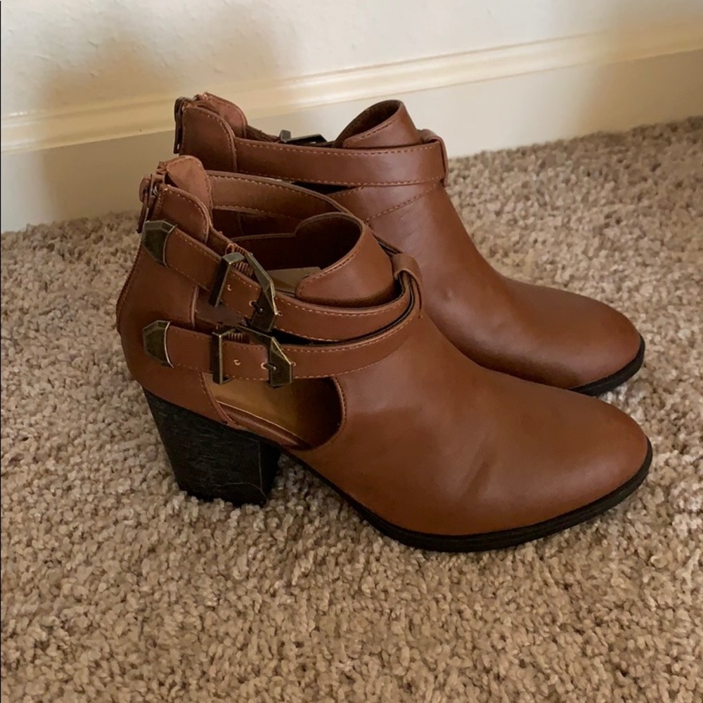 NEW Botties